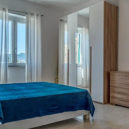 公寓 Casina Di Alice - Goelba 费拉约港