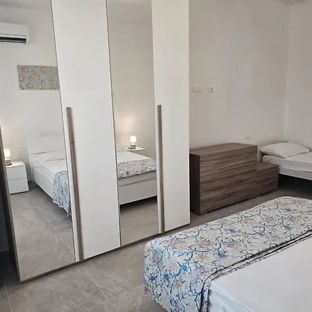 公寓 Casina Di Alice - Goelba *